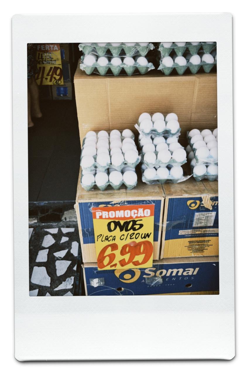 Promoção de ovos no supermercado